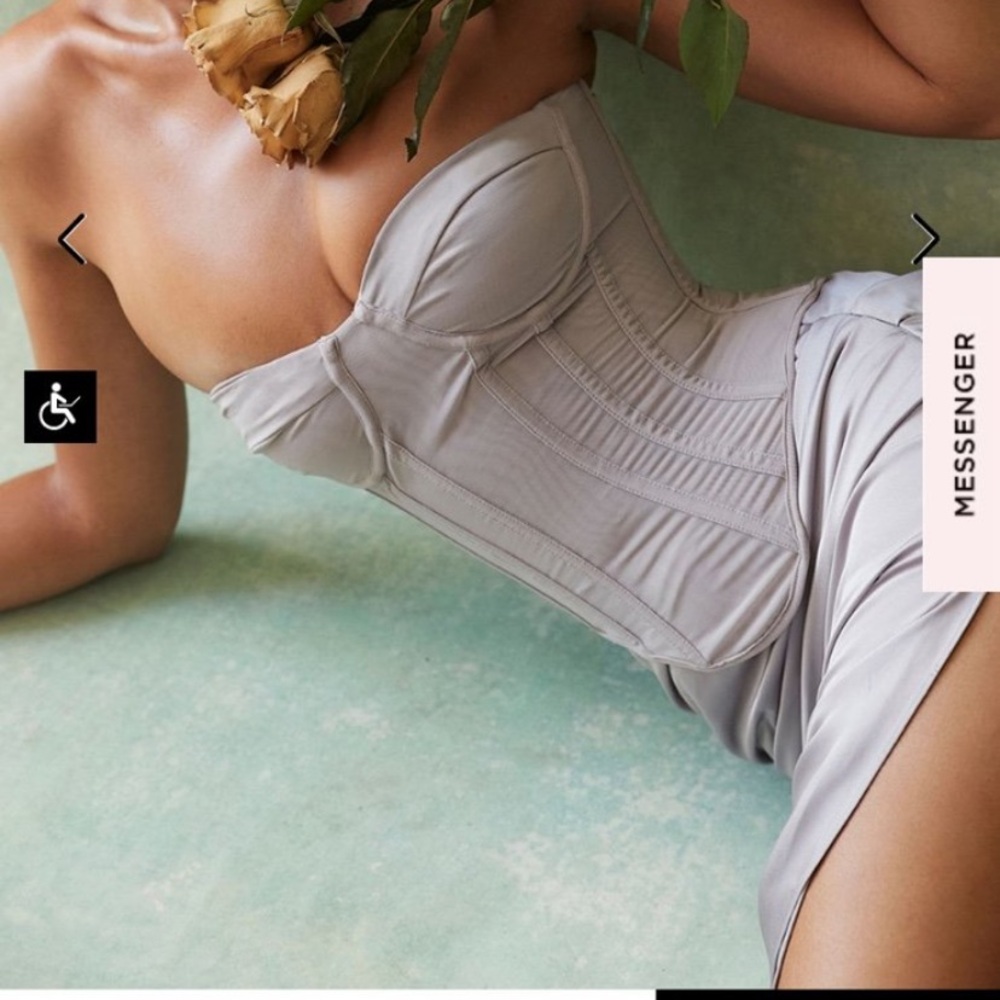 House of CB

DEMI
GREY UNDERWIRED CORSET